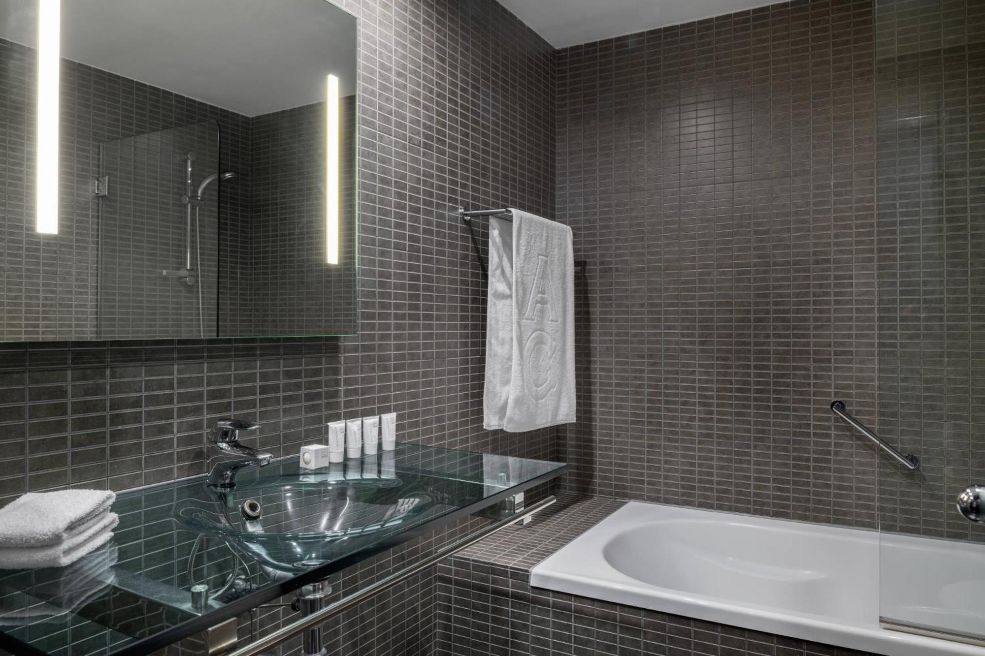 Ac Hotel Porto By Marriott Buitenkant foto